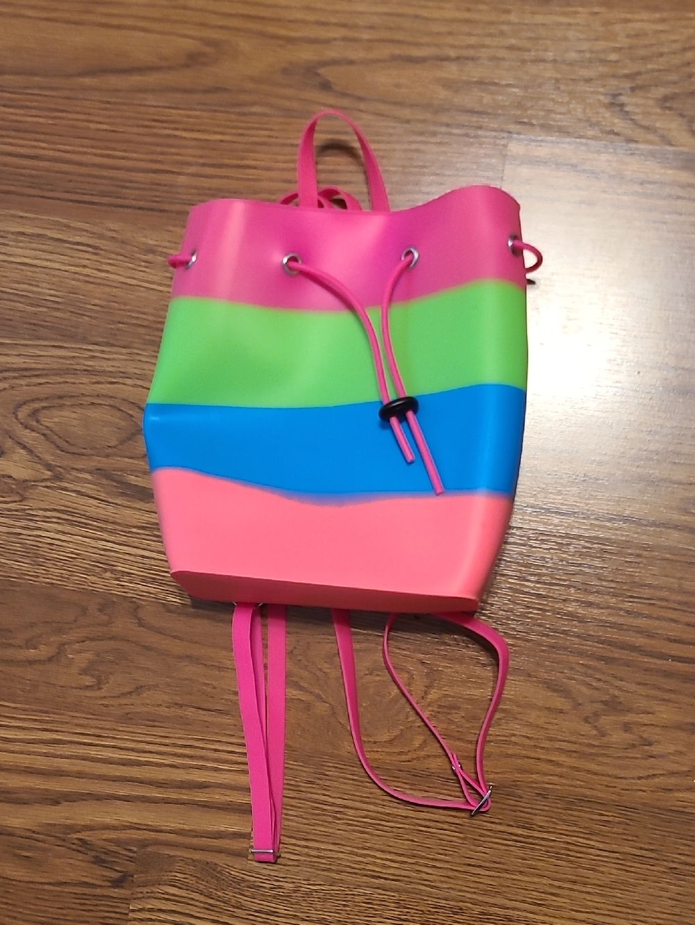 Yummy Gummy By American Jewel Colorblock Women’s Silicone Bucket Backpack
